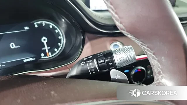 Genesis GV70 id 3428250 из Кореи 8