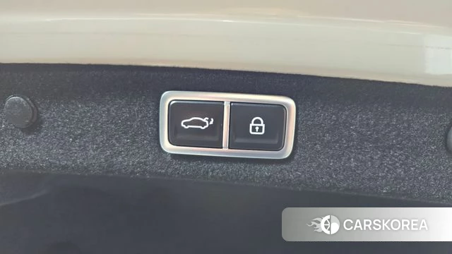 Hyundai Grandeur Hybrid (GN7) id 4433176 из Кореи 8