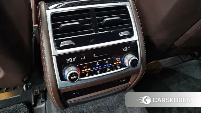 BMW 7 Series (G11) id 3622517 из Кореи 8