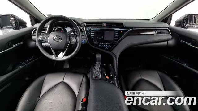 Toyota Camry (XV70) id 2660219 из Кореи 8