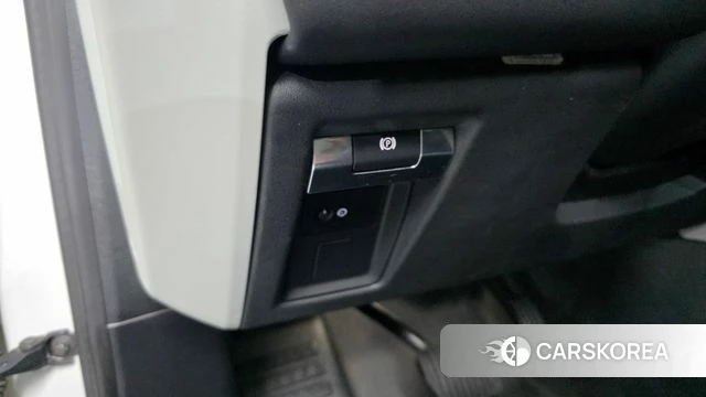 Land Rover Defender (L663) id 4535739 из Кореи 8