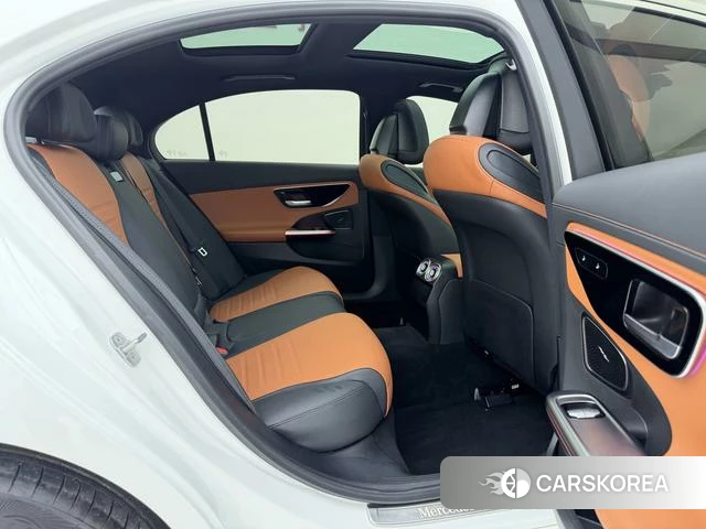 Mercedes-Benz Class C id 4271411 из Китая 8