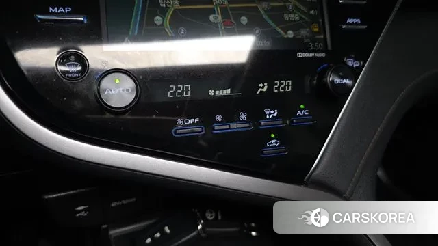 Toyota Camry (XV70) id 2962051 из Кореи 8