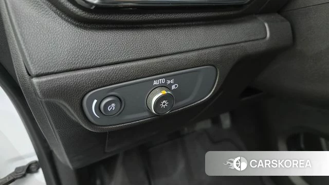 Chevrolet (GM Daewoo) New Bolt EV id 3818431 из Кореи 8