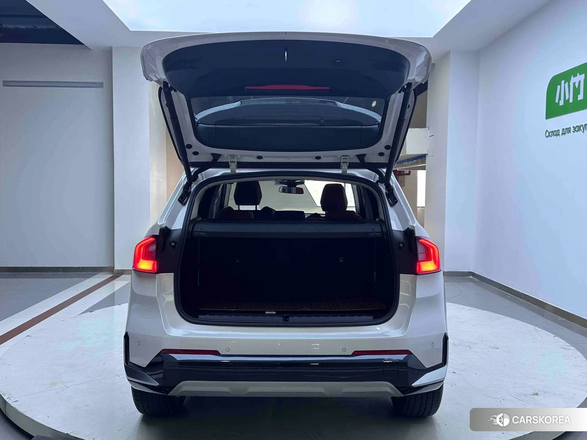 BMW X1 id 4498640 из Китая 8