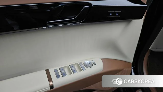 Hyundai Grandeur Hybrid (GN7) id 4590955 из Кореи 8