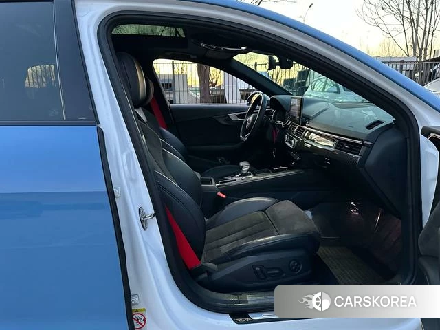 Audi A4L id 4208132 из Китая 8