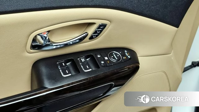 Kia The New Carnival id 3873575 из Кореи 8