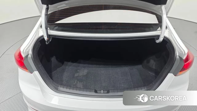 Hyundai Avante AD id 4197195 из Кореи 8