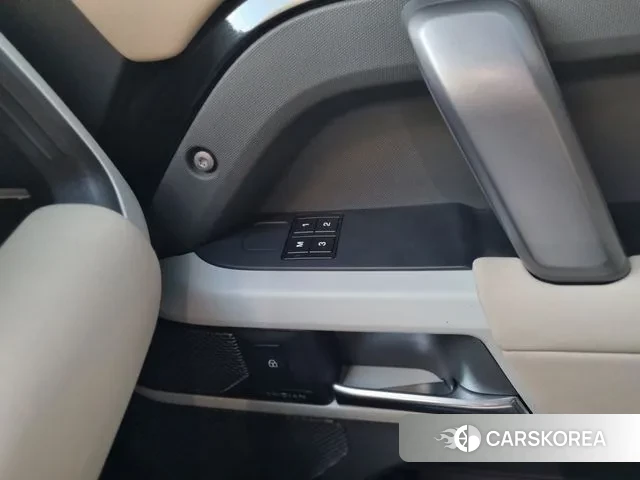 Land Rover Defender (L663) id 3539238 из Кореи 8