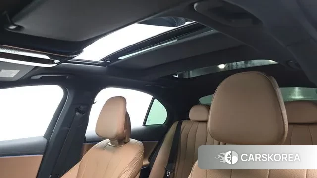 Mercedes-Benz E-Class W214 id 3689637 из Кореи 8