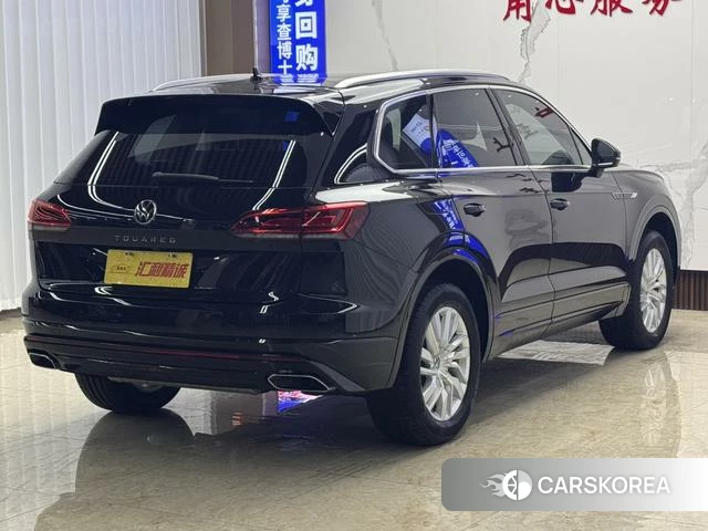Volkswagen Touareg id 4258001 из Китая 8