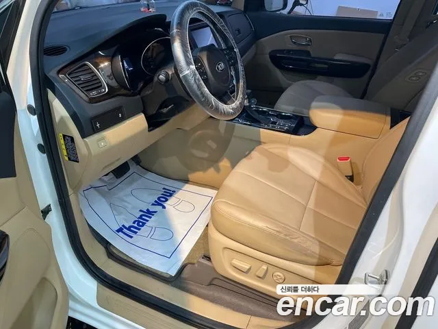 Kia The New Carnival id 2709640 из Кореи 8