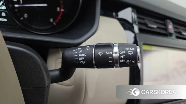 Land Rover Discovery 5 id 4019995 из Кореи 8