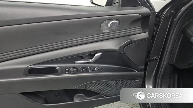 Hyundai Avante (CN7) id 3557292 из Кореи 8