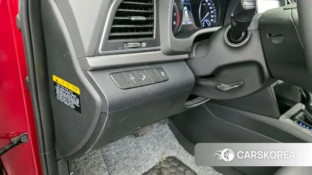 Hyundai Avante AD id 3055678 из Кореи 8