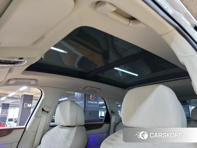 Bentley Bentayga id 4546713 из Кореи 8