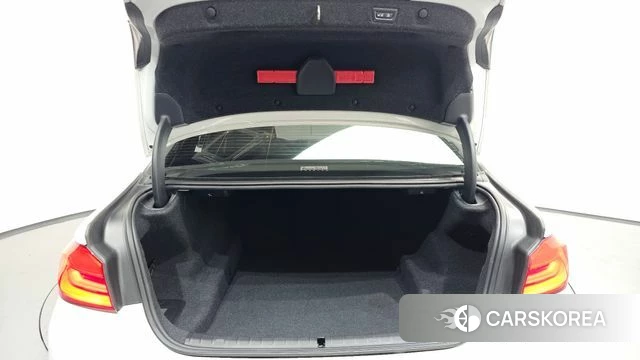 BMW 5 Series (G30) id 4496211 из Кореи 8