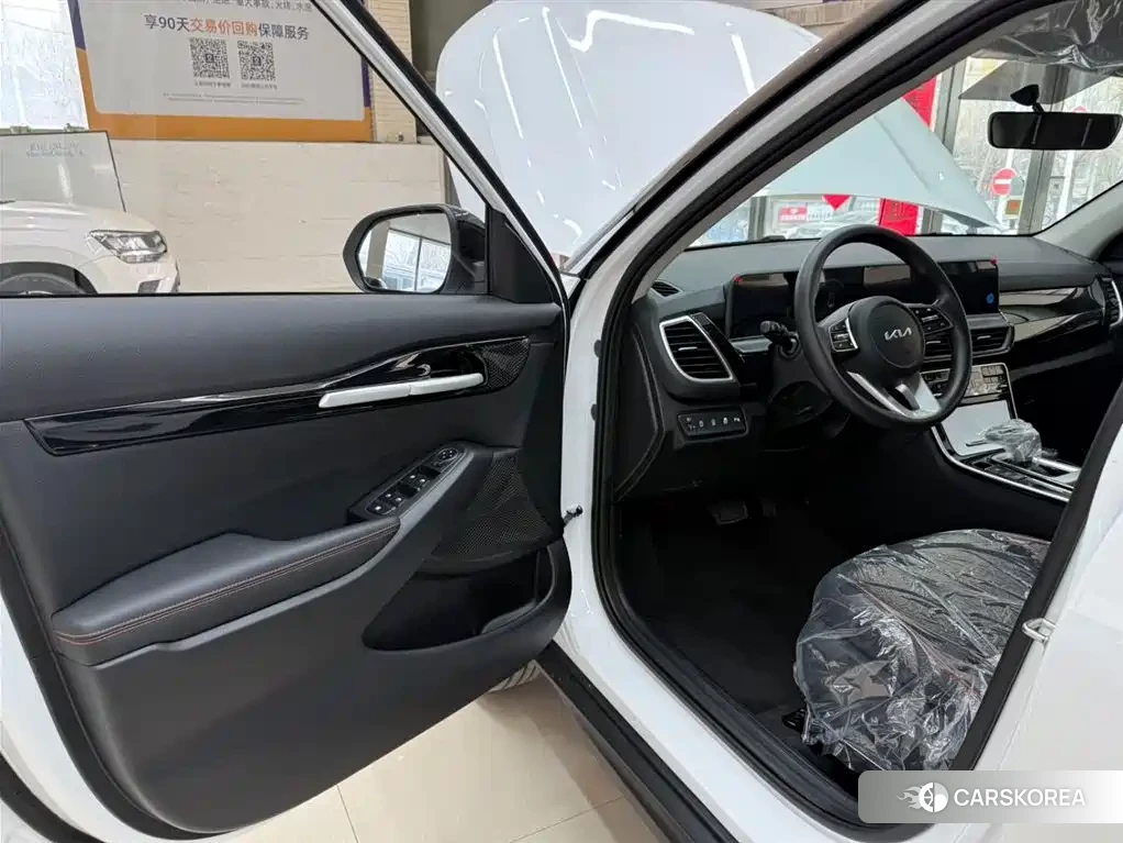 Kia Seltos id 4515449 из Китая 8