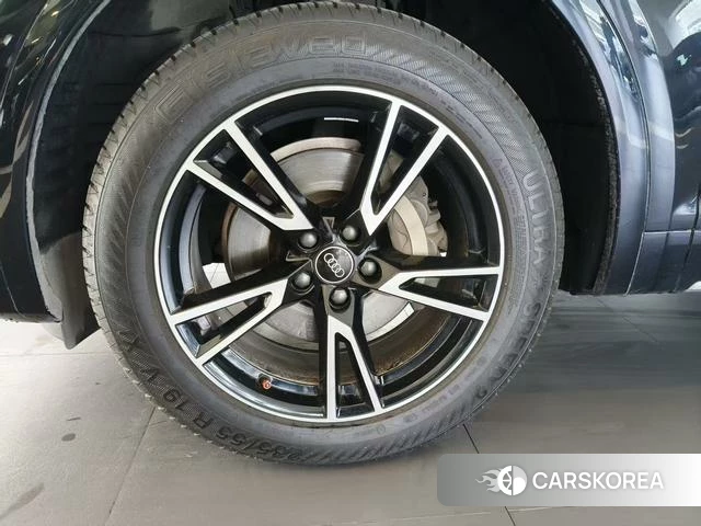 Audi Q5L id 4272014 из Китая 8