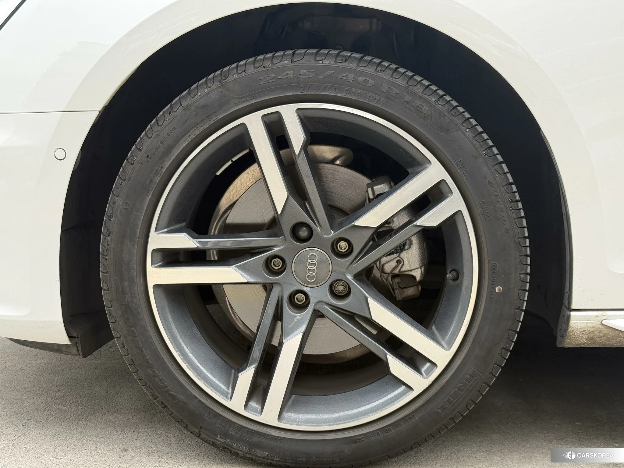 Audi A4L id 4510431 из Китая 8