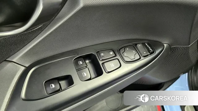 Hyundai Veloster (JS) id 3188351 из Кореи 8