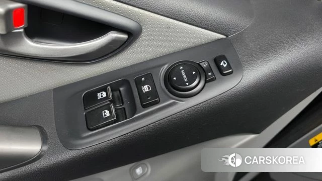 Hyundai The New Grand Starex id 4894732 из Кореи 8