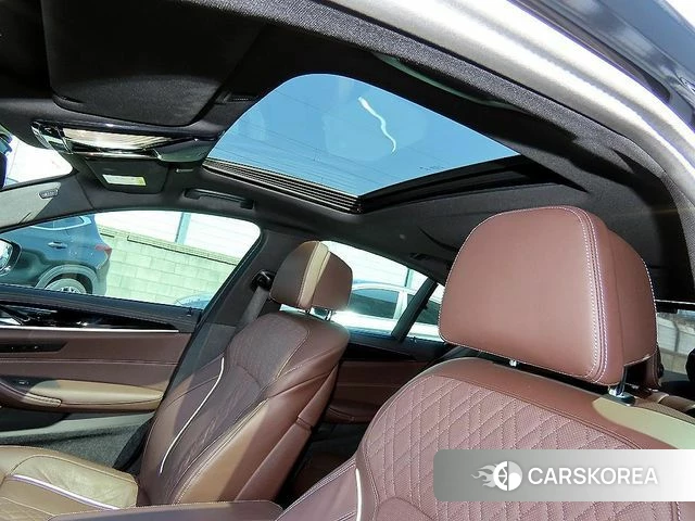 BMW 5 Series (G30) id 3897258 из Кореи 8