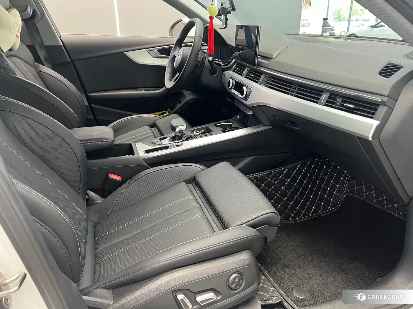 Audi A4L id 4654586 из Китая 8