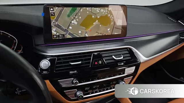 BMW 5 Series (G30) id 3591383 из Кореи 8