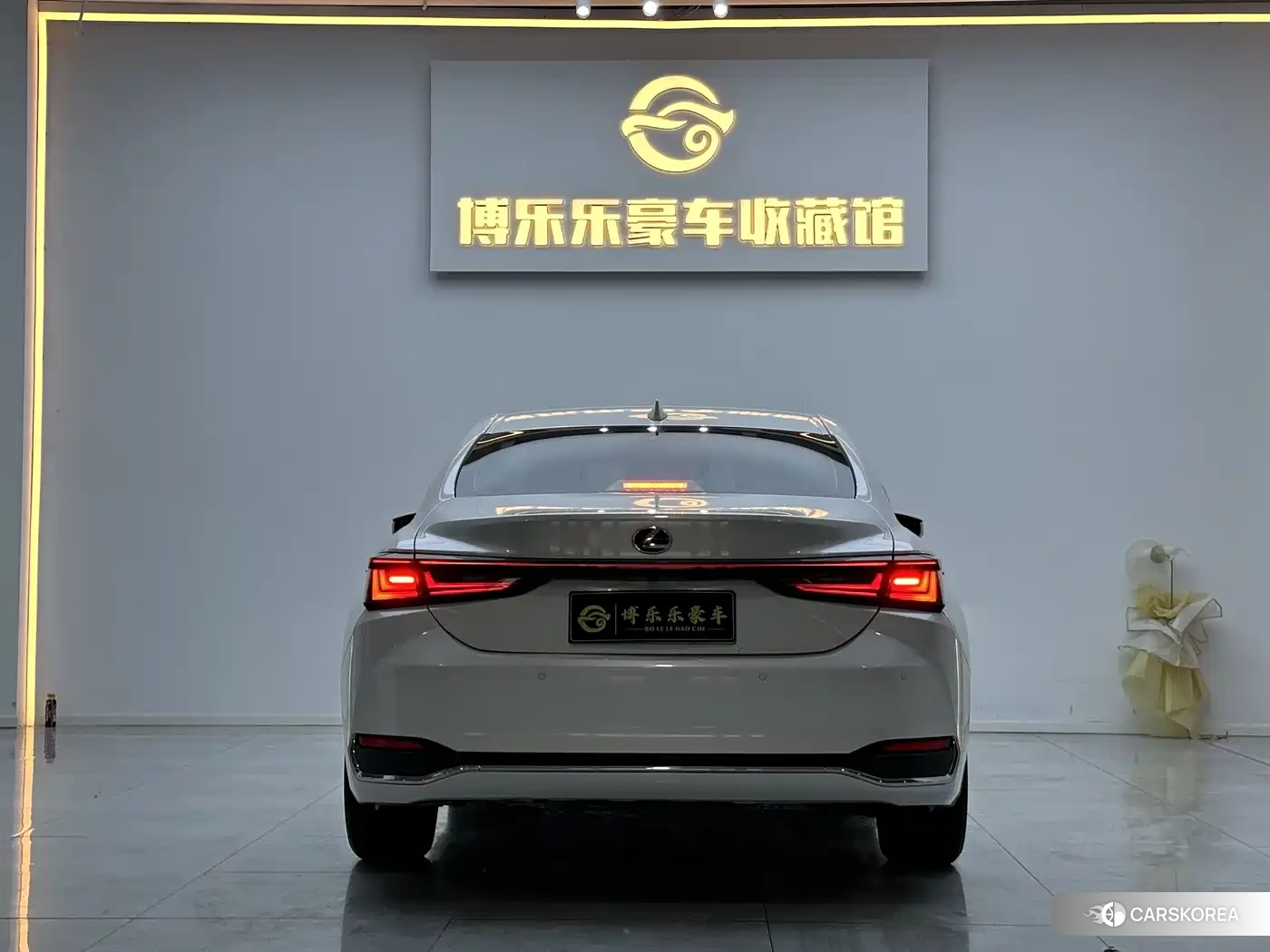 Lexus ES id 4547634 из Китая 8