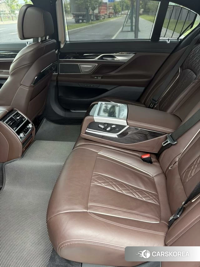 BMW 7 series id 4265567 из Китая 8