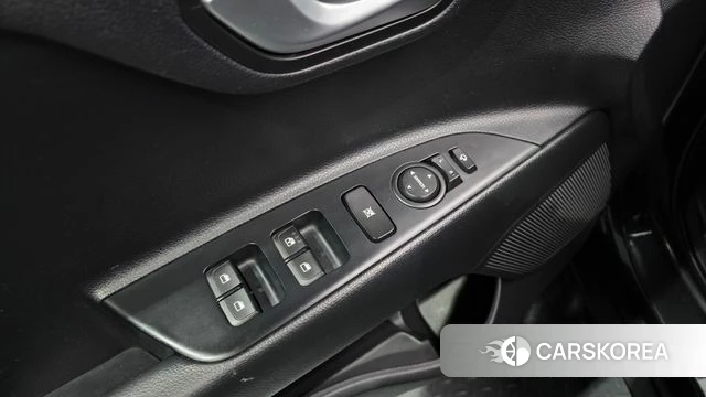 Kia Stonic id 3873673 из Кореи 8