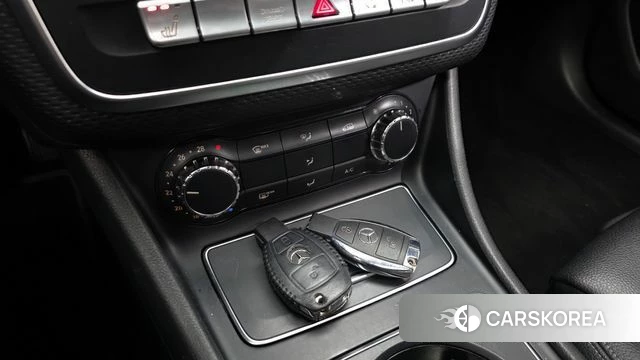 Mercedes-Benz A-Class W176 id 3808385 из Кореи 8