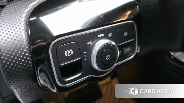 Mercedes-Benz A-Class W177 id 4250188 из Кореи 8