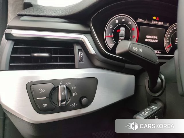 Audi A4L id 4215028 из Китая 8