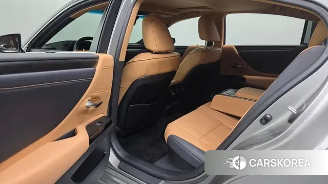 Lexus ES300h 7th generation id 3377781 из Кореи 8