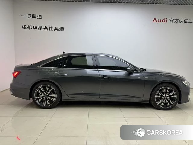 Audi A6L id 4217505 из Китая 8