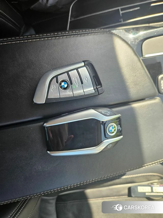 BMW 5 Series (G30) id 3955680 из Кореи 8