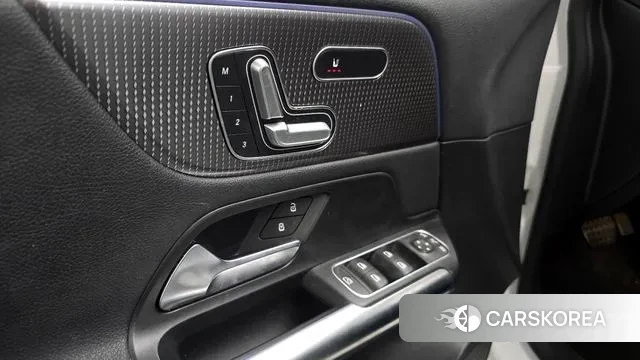 Mercedes-Benz GLA - Class H247 id 3567399 из Кореи 8