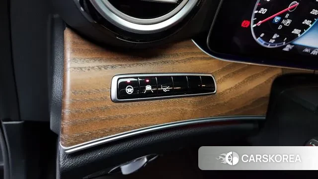 Mercedes-Benz E-Class W213 id 3479469 из Кореи 8