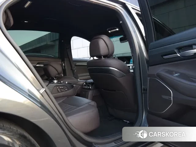 Genesis G90 id 3616096 из Кореи 8