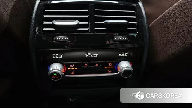 BMW 5 Series (G30) id 3612836 из Кореи 8