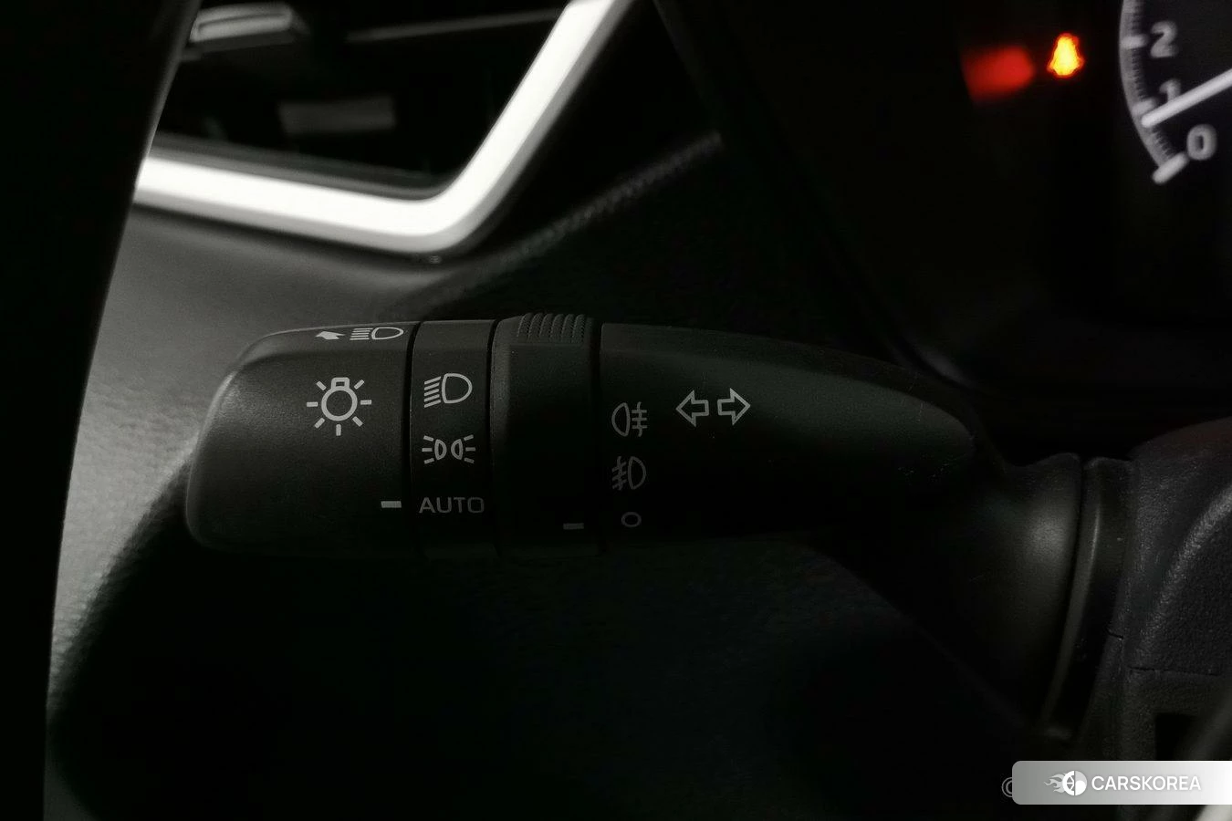 Toyota Corolla id 4479295 из Китая 8