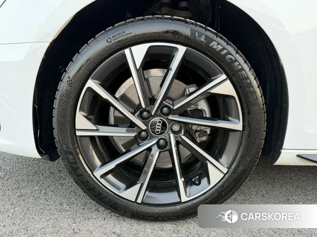 Audi A4L id 4229158 из Китая 8
