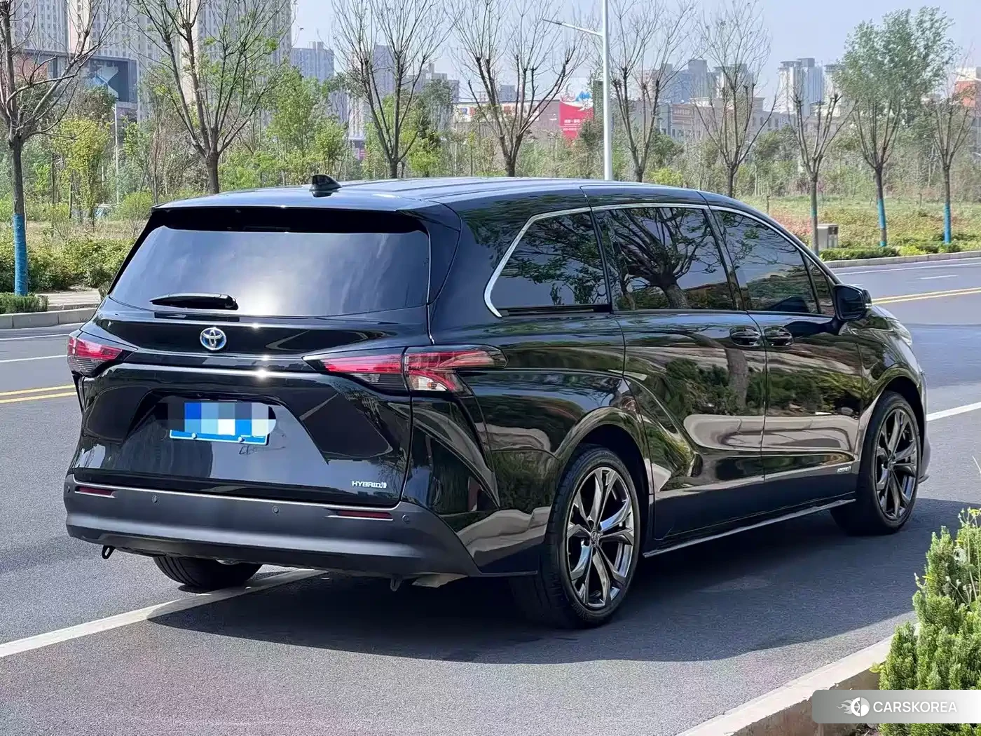 Toyota Sienna id 4674285 из Китая 8