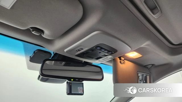 Toyota Camry (XV70) id 3917553 из Кореи 8