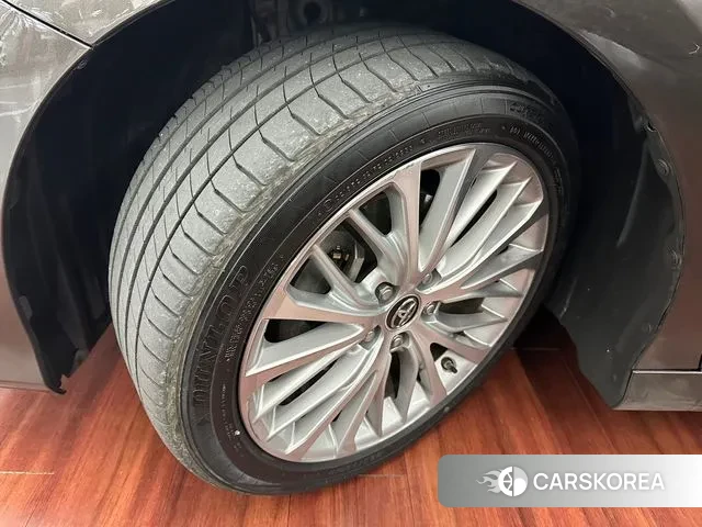 Toyota Camry (XV70) id 3631993 из Кореи 8