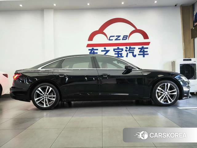 Audi A6L id 4258790 из Китая 8
