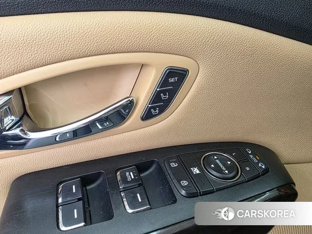 Kia The New Carnival id 3641476 из Кореи 8